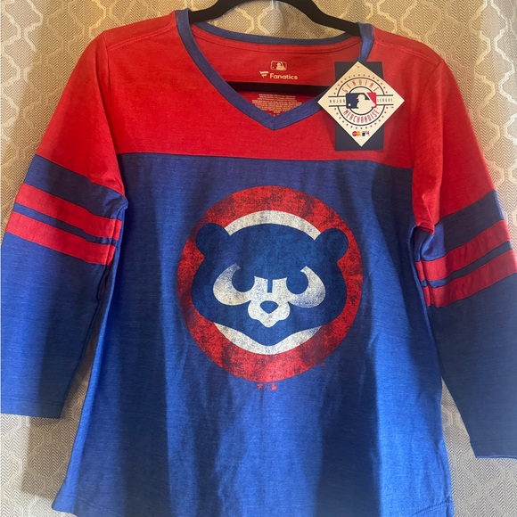 Fanatics women’s Red and Blue Cubs Long Sleeve Tee NWT size Medium - Picture 3 of 5